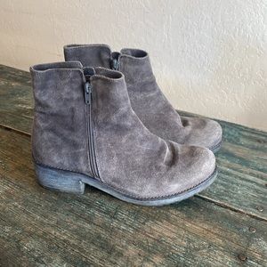 Naot suede ankle boots size9 size 40